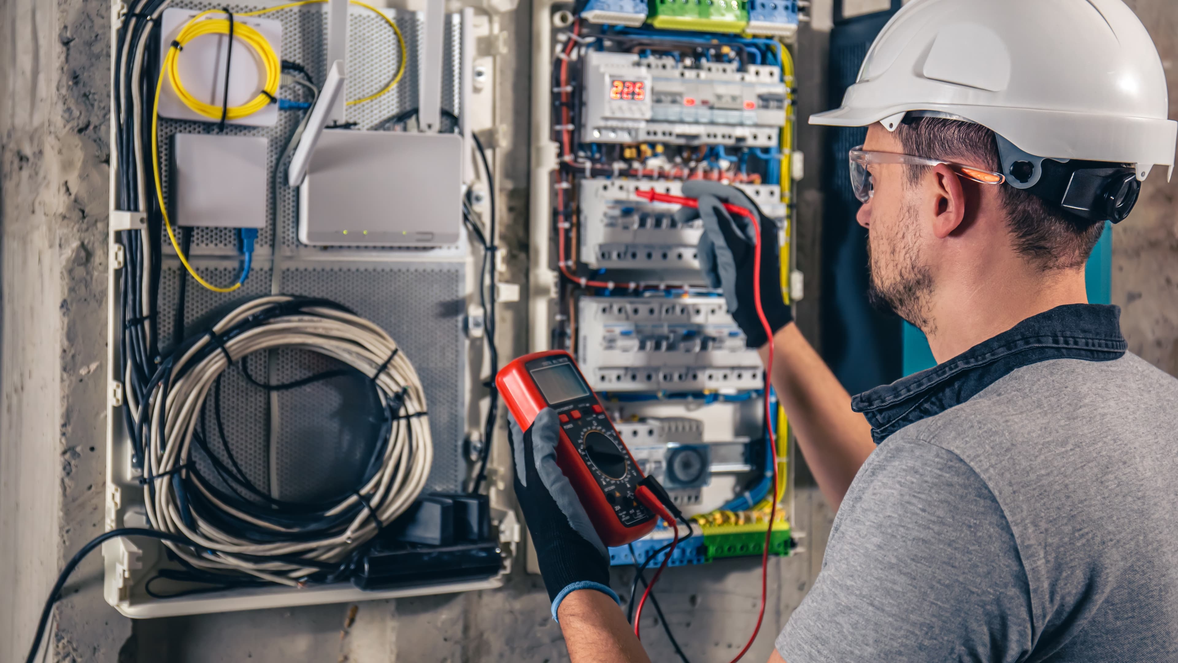 Five High-Paying Blue-Collar Jobs That Don’t Require a Degree
